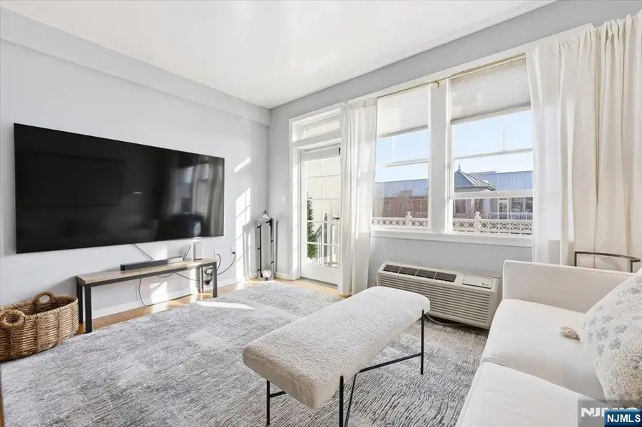 15 Freedom Way 412, Jersey City, NJ 07305 - #2