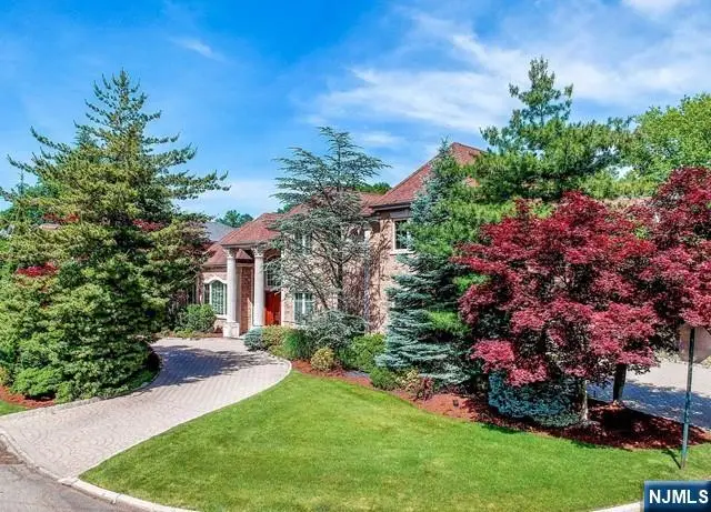 27 Roberts Road, Englewood Cliffs, NJ 07632 - #2