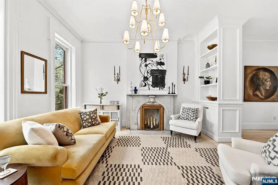 633 Jersey Avenue, Jersey City, NJ 07302 - #2