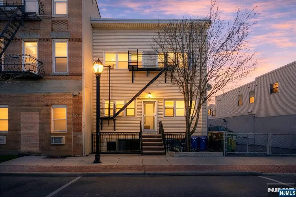 513 11th Street, Union City, NJ 07087 - #1