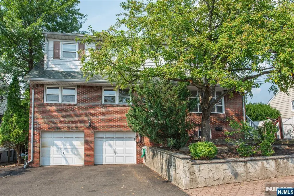 48 Whittaker, Woodland Park, NJ 07424 - #1