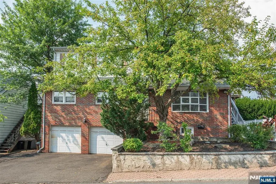 48 Whittaker, Woodland Park, NJ 07424 - #2
