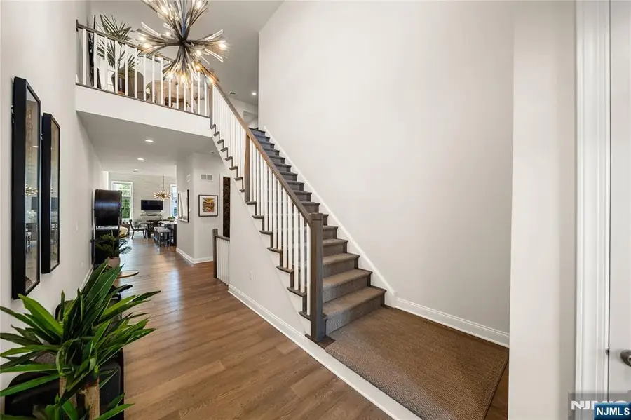 182 E Woodmont Circle 182, River Vale, NJ 07675 - #2