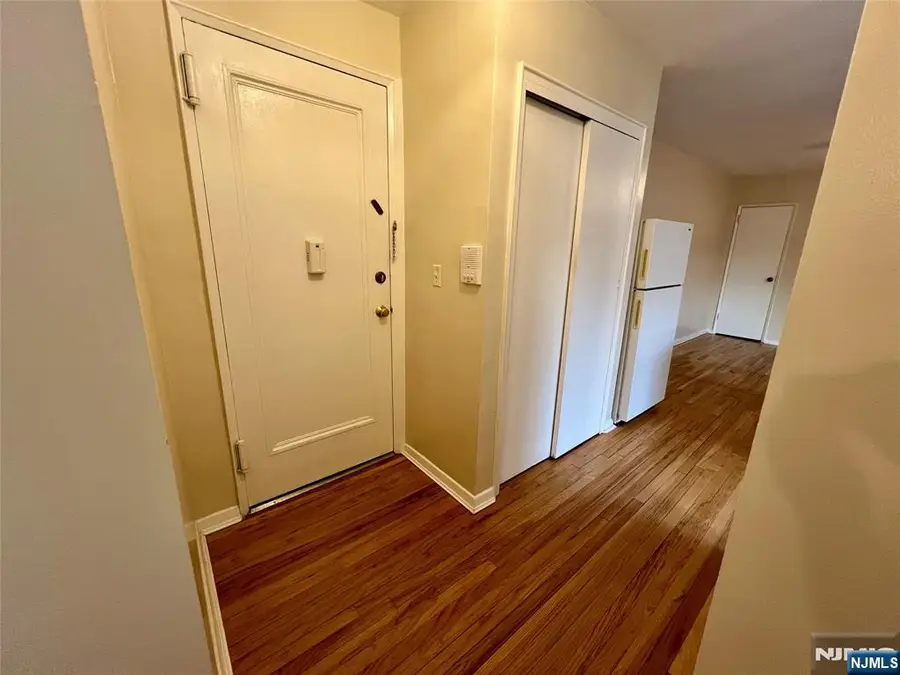 241 E Main Street 3A, Bergenfield, NJ 07621 - #2