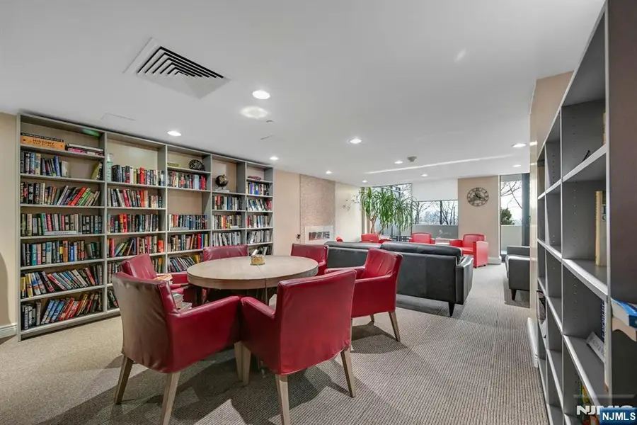 1530 Palisade Avenue 27D, Fort Lee, NJ 07024 - #3