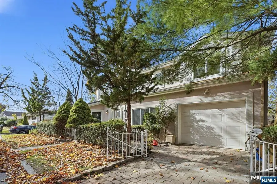 703 Stewart Street, Ridgefield, NJ 07657 - #3