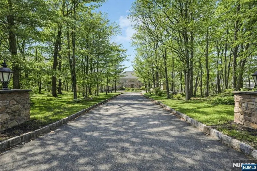 29 Hilltop Road, Kinnelon, NJ 07405 - #2