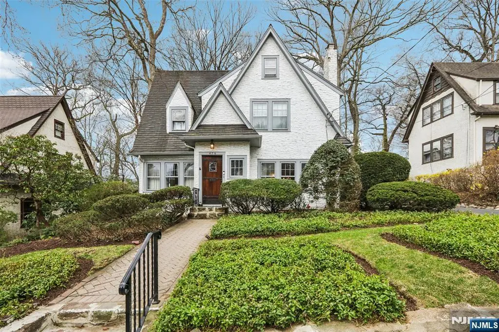 476 Alpine Terrace, Ridgewood, NJ 07450 - #1