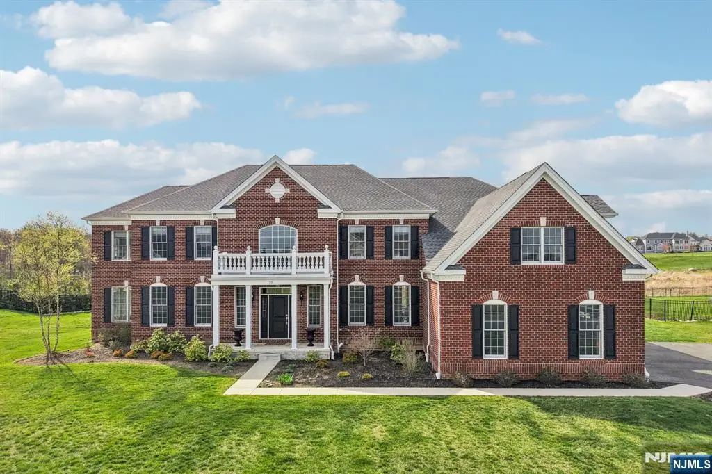 22 Woodmere Road, Upper Saddle River, NJ 07458 - #1