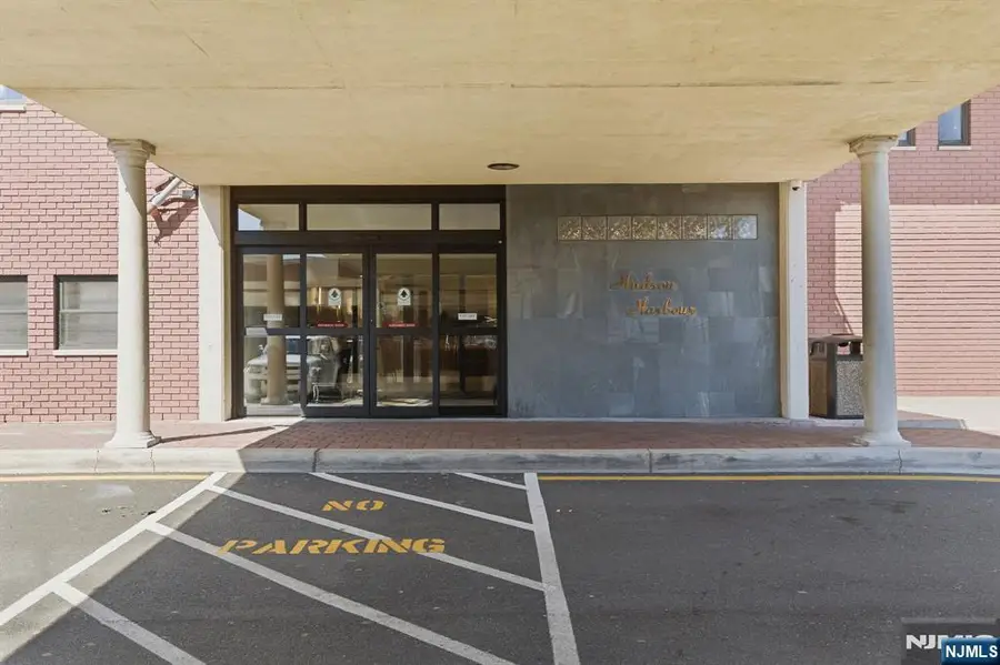 1203 River Road 1H, Edgewater, NJ 07020 - #3