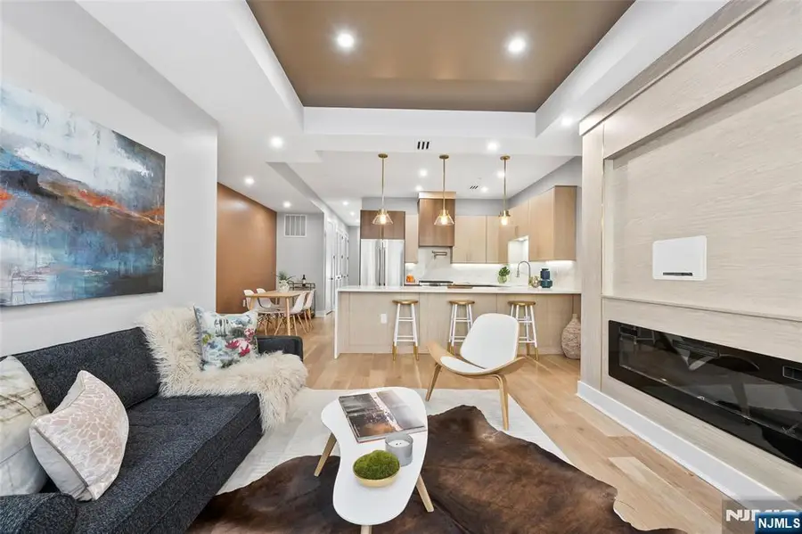 146 Sherman Avenue 1, Jersey City, NJ 07307 - #3