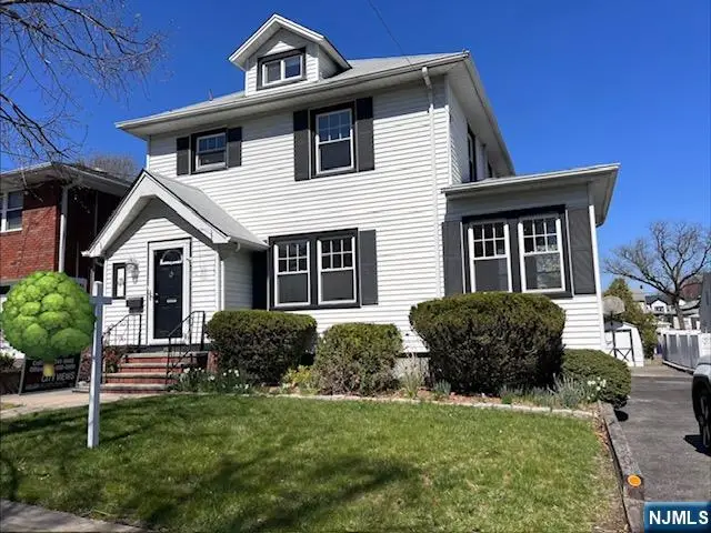 891 Ray Avenue, Ridgefield, NJ 07657 - #1