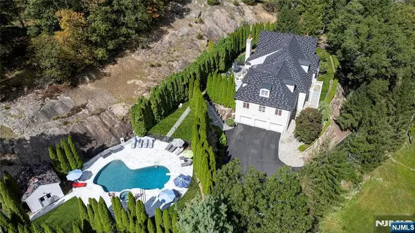 49 Cherokee Court, Sparta, NJ 07871