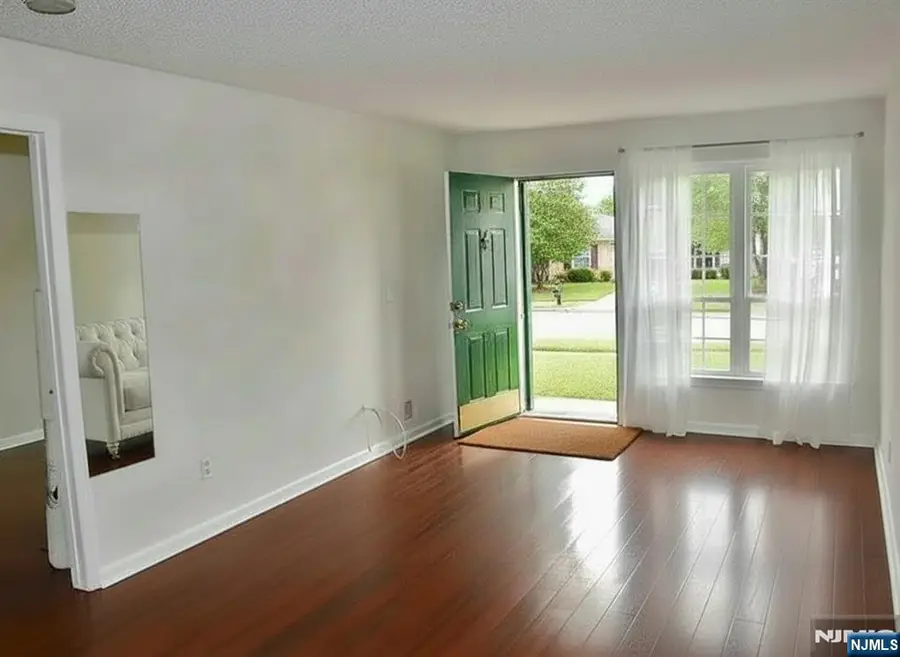 727 Pepperidge Road, Mahwah, NJ 07430 - #2