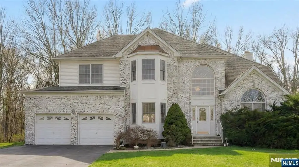 6 Breanne Court, East Hanover, NJ 07936 - #1