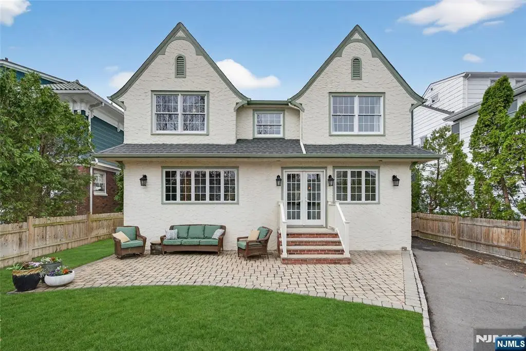 20 Parkview Drive, Millburn, NJ 07041 - #1