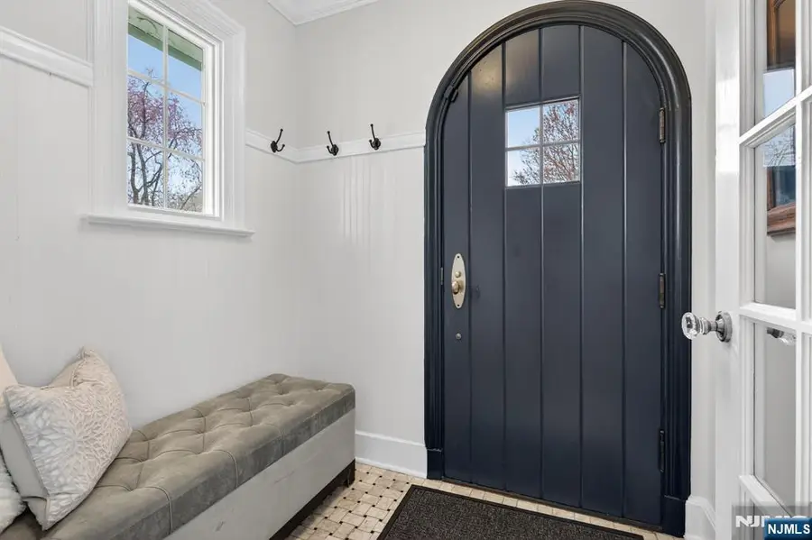 20 Parkview Drive, Millburn, NJ 07041 - #2