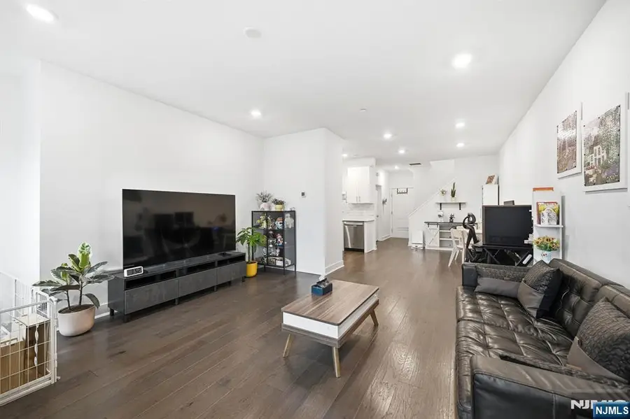 385 Main Street, Little Falls, NJ 07424 - #2