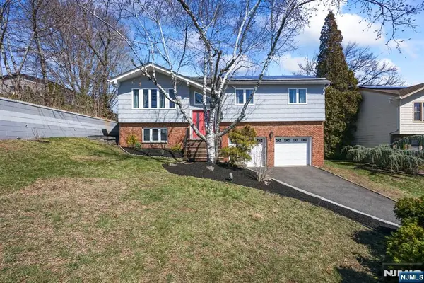 15 Wanda Court, Clifton, NJ 07014