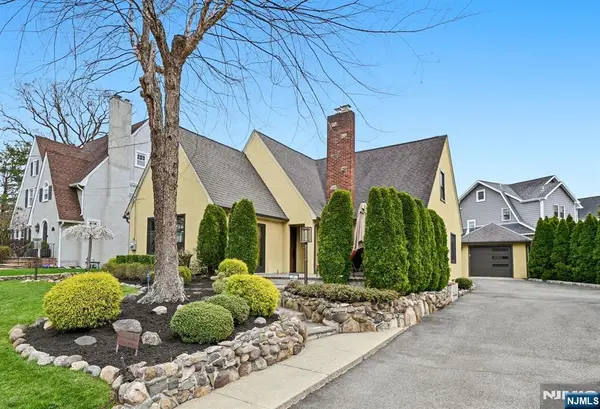 11 Ashton Place, Glen Rock, NJ 07452