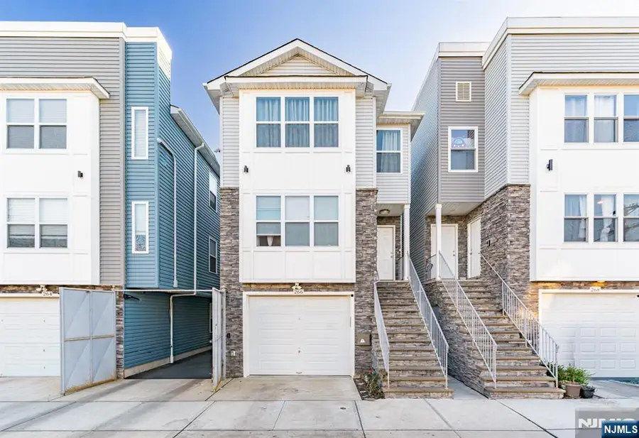 266 2nd Avenue, Newark, NJ 07107 - #2