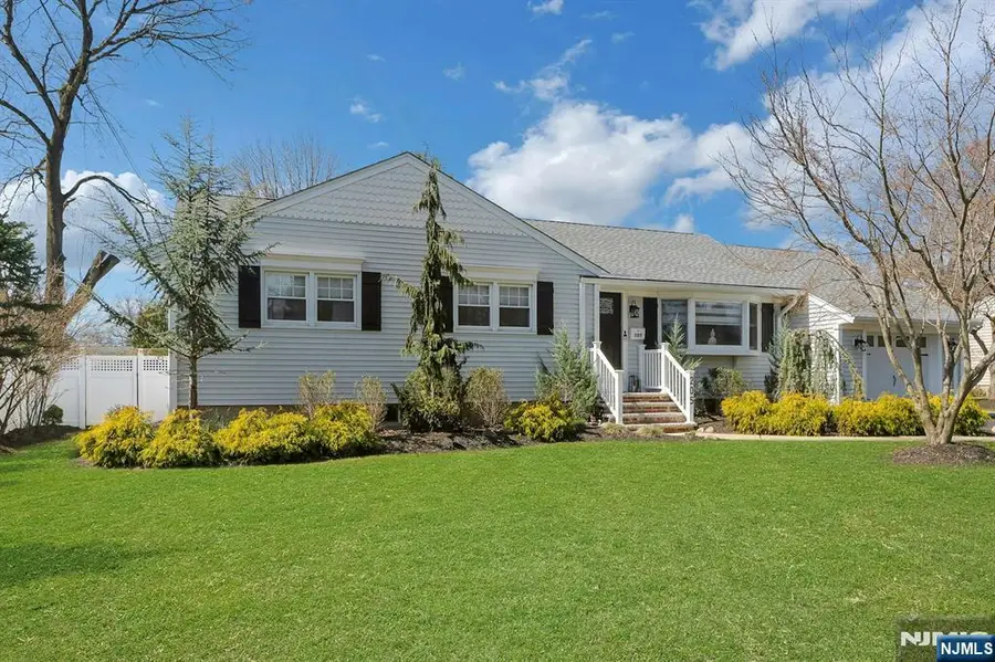 205 Rockland Avenue, River Vale, NJ 07675 - #2