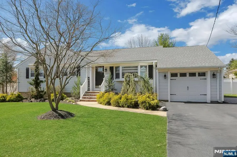 205 Rockland Avenue, River Vale, NJ 07675 - #3