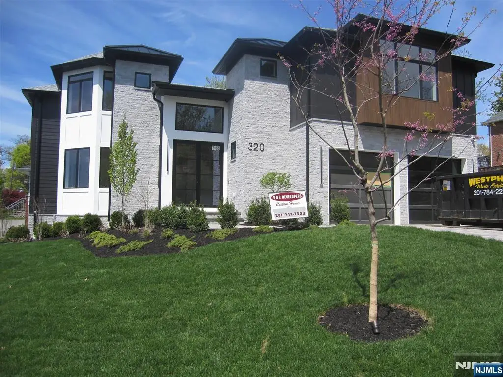 320 Bolz Street, Englewood Cliffs, NJ 07632 - #1