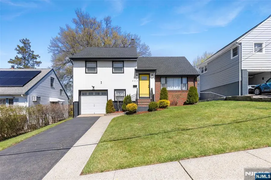 404 Simons Avenue, Hackensack, NJ 07601 - #3