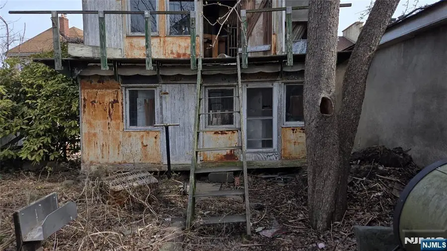 163 Hamilton Avenue, Hasbrouck Heights, NJ 07604 - #2