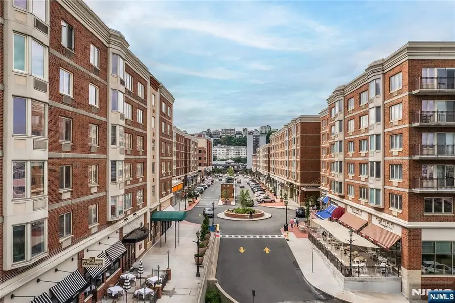 6408 City Place, Edgewater, NJ 07020 - #2