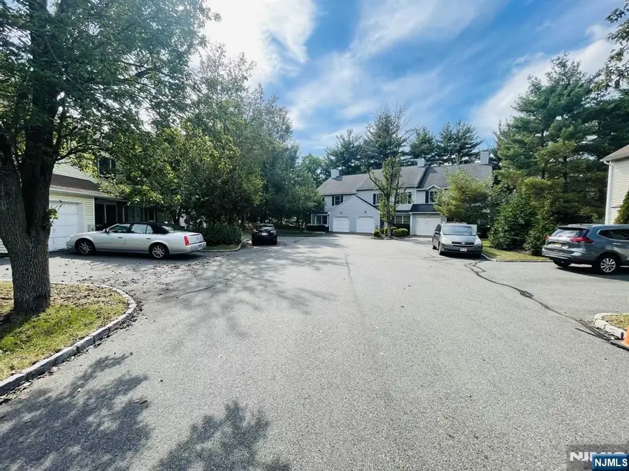 50 Beverly Court, Fair Lawn, NJ 07410 - #3