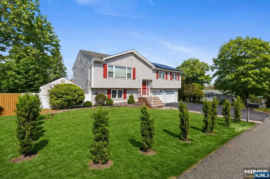 1 North Way, Hopatcong, NJ 07843 - #3