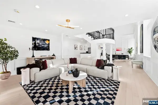 1101 Bloomfield Street 2, Hoboken, NJ 07030