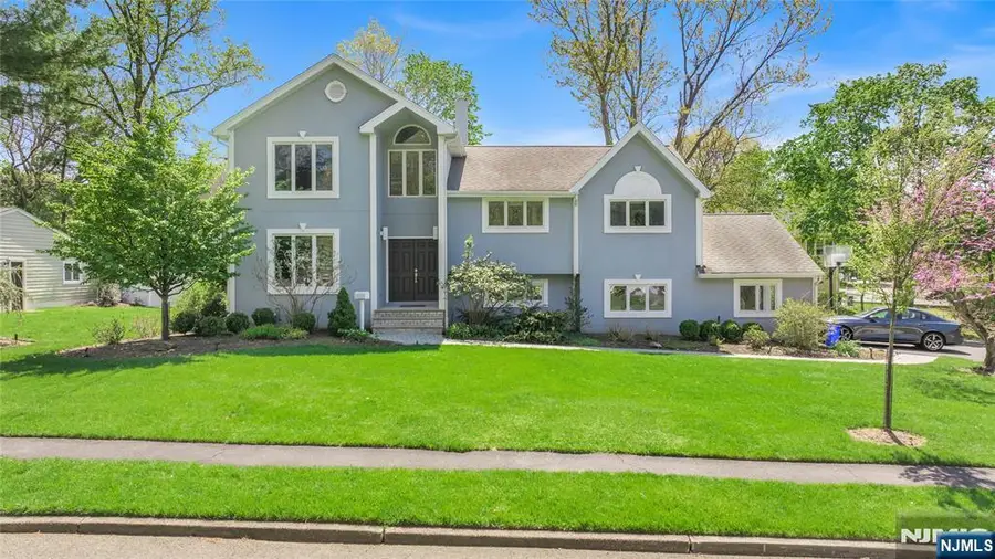 1 Collins Avenue, Closter, NJ 07624 - #2