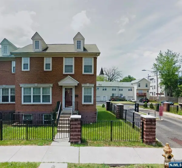 25 Holland Street, Newark, NJ 07103
