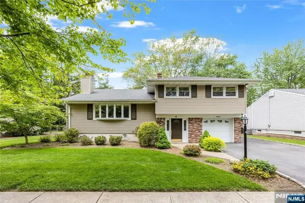 18 Dogwood Court, Westwood, NJ 07675
