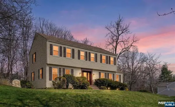 139 Berkeley Circle, Bernards, NJ 07920