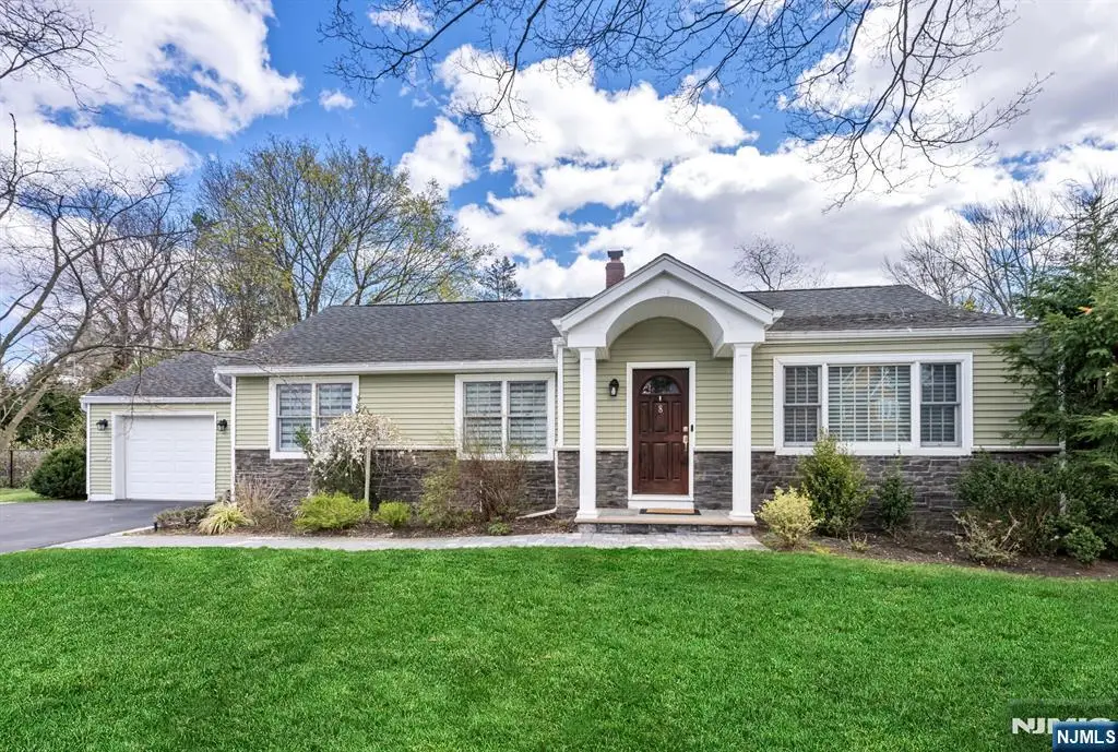 8 Prescott Road, Ho Ho Kus, NJ 07423 - #1