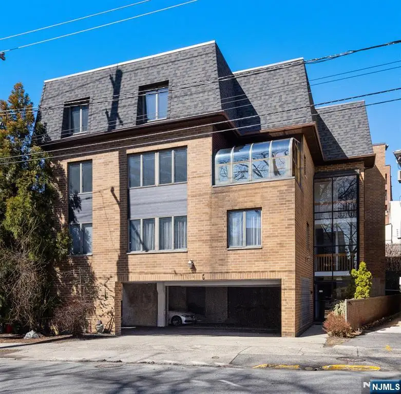 319 Gorge Road 6, Cliffside Park, NJ 07010 - #1