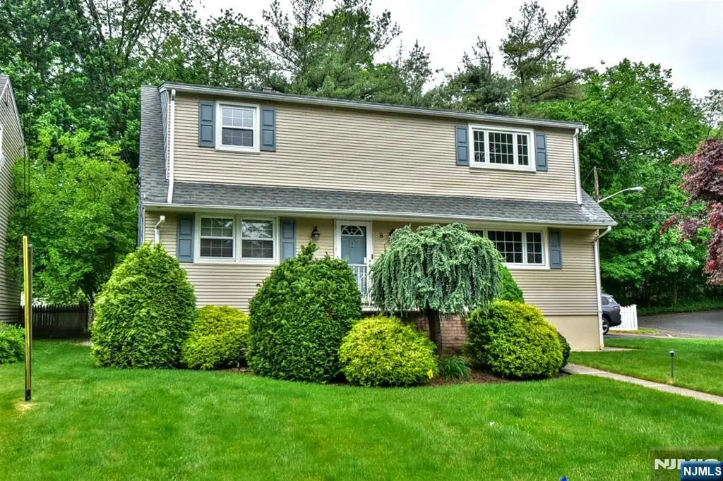 8 Royal Avenue, Hawthorne, NJ 07506 - #1