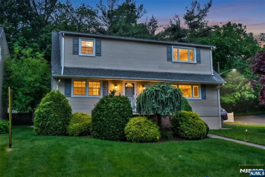 8 Royal Avenue, Hawthorne, NJ 07506 - #2
