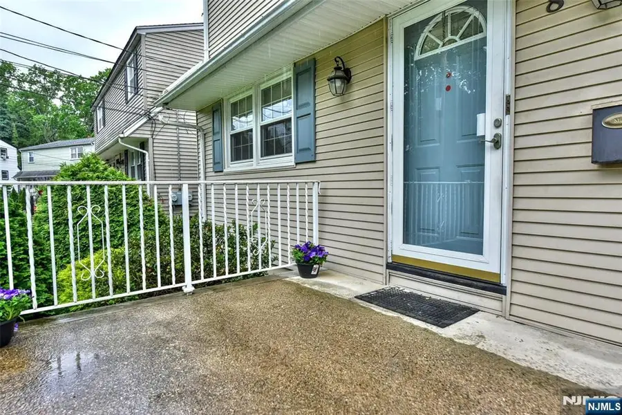 8 Royal Avenue, Hawthorne, NJ 07506 - #3
