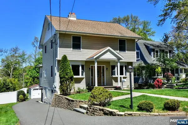 23 Airmount Avenue, Ramsey, NJ 07446