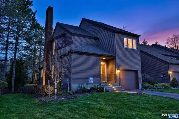 42 Bellgrove Drive, Mahwah, NJ 07430