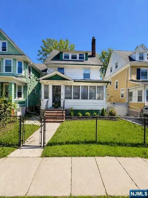 38 Emerson Street, East Orange, NJ 07018