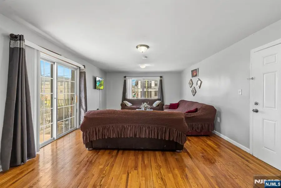 128-132 Leslie Street, Newark, NJ 07112 - #3