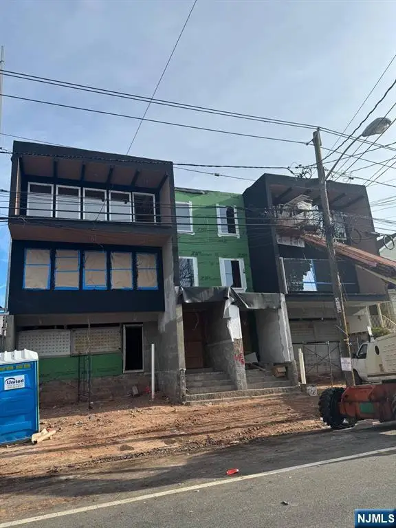 678 18th Street, Newark, NJ 07103 - #2