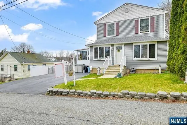 22 Glenridge Road, Upper Greenwood Lake, NJ 07421 - #2