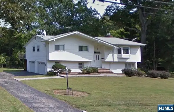 174 Richard Avenue, River Vale, NJ 07675